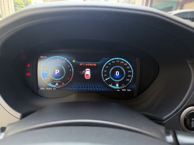 MITSUBISHI三菱 LANCER  第5張相片