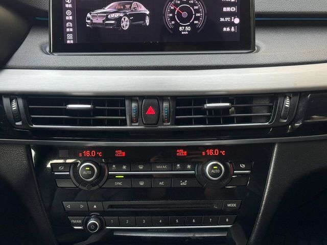 BMW寶馬 X5 XDRIVE25D  第7張相片
