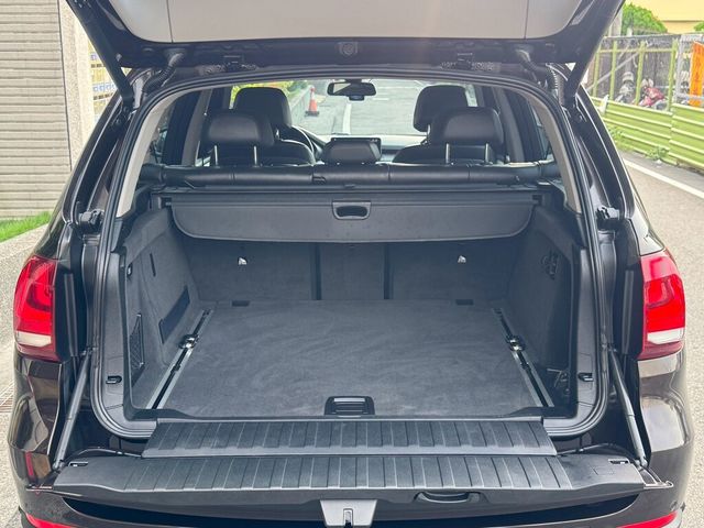BMW寶馬 X5 XDRIVE25D  第14張相片