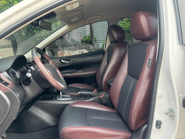 NISSAN日產 TIIDA  第11張相片