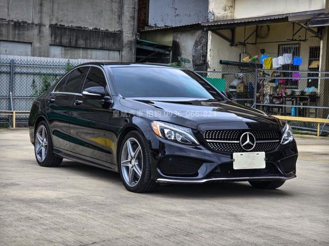 Mercedes-Benz/賓士 C300  第7張相片