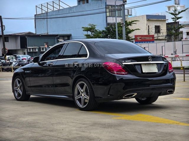 Mercedes-Benz/賓士 C300  第8張相片