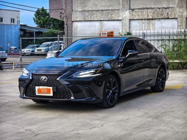 Lexus ES  第4張相片