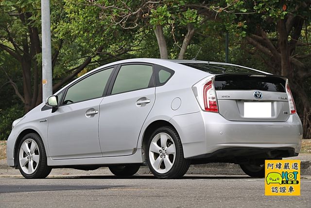 TOYOTA豐田 PRIUS  第2張相片
