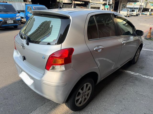 TOYOTA豐田 YARIS  第2張相片