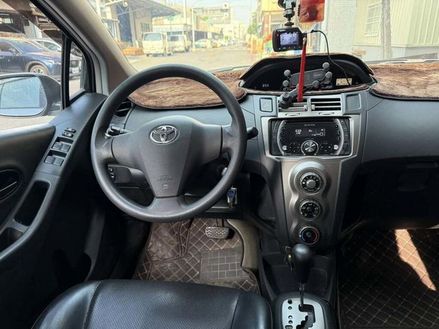 TOYOTA豐田 YARIS  第4張相片