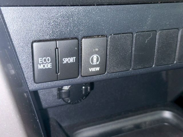 TOYOTA豐田 RAV4  第11張相片