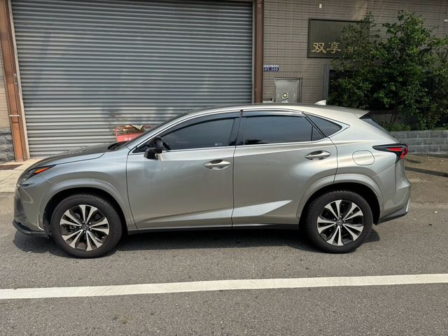 LEXUS凌志 NX200  第2張相片