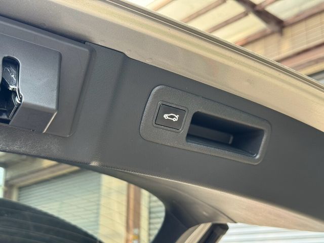 LEXUS凌志 NX200  第7張相片