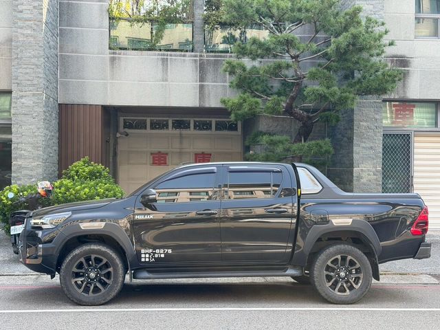 TOYOTA豐田 HILUX  第4張相片