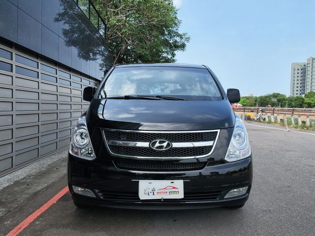 HYUNDAI現代 STAREX  第3張相片
