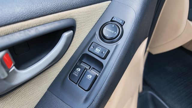 HYUNDAI現代 STAREX  第15張相片