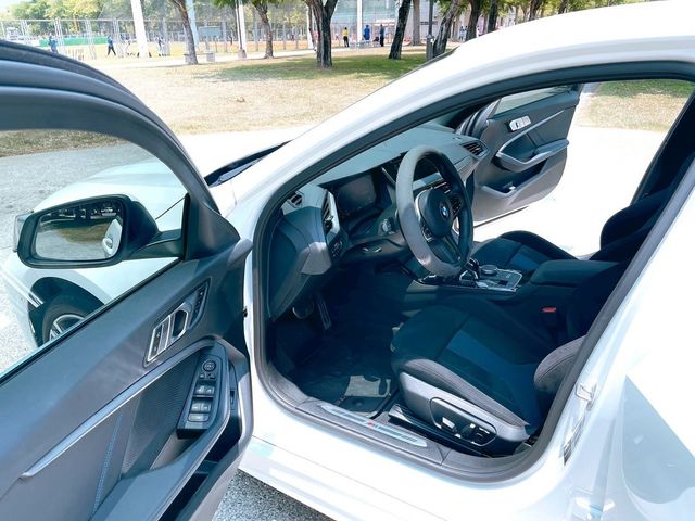 BMW寶馬 118I  第16張相片