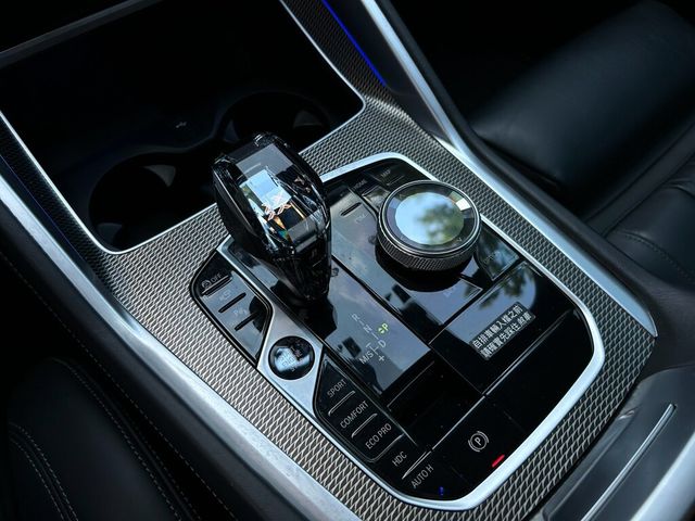BMW寶馬 X6  第13張相片