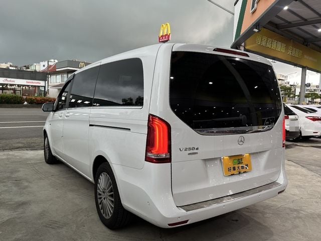 M-BENZ賓士 V250 D  第11張相片
