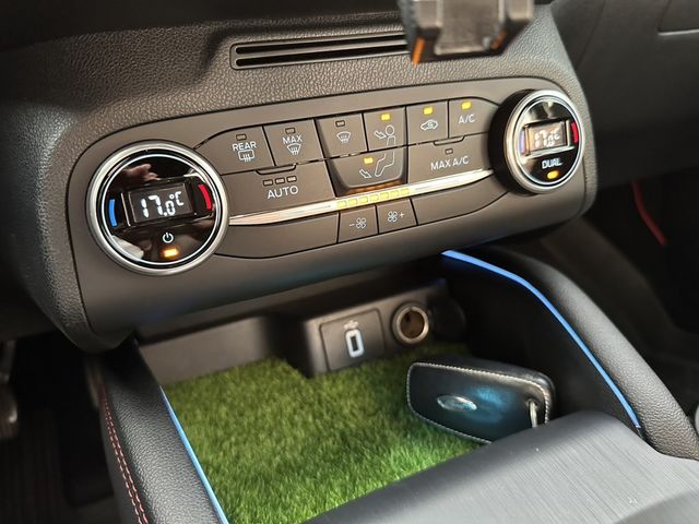 FORD福特 FOCUS ST  第5張相片