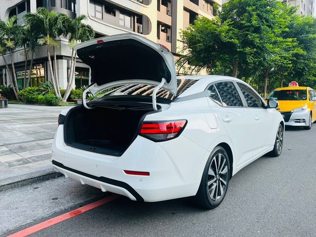 NISSAN日產 SENTRA  第5張相片