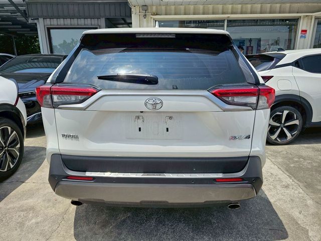 TOYOTA豐田 RAV4  第4張相片