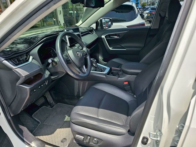 TOYOTA豐田 RAV4  第8張相片