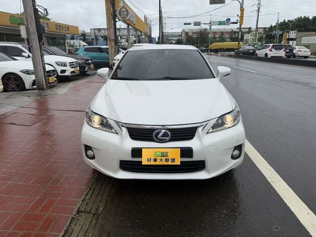 LEXUS凌志 CT200H  第3張相片