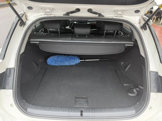 LEXUS凌志 CT200H  第11張相片