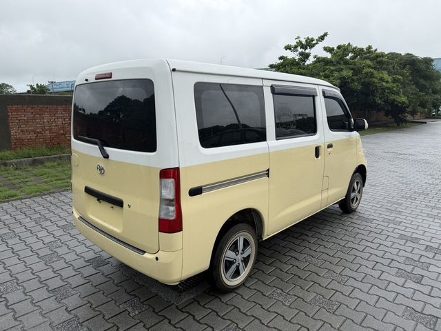 TOYOTA豐田 TOWN ACE  第2張相片