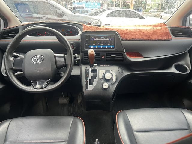 TOYOTA豐田 SIENTA  第6張相片