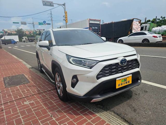 TOYOTA豐田 RAV4  第4張相片