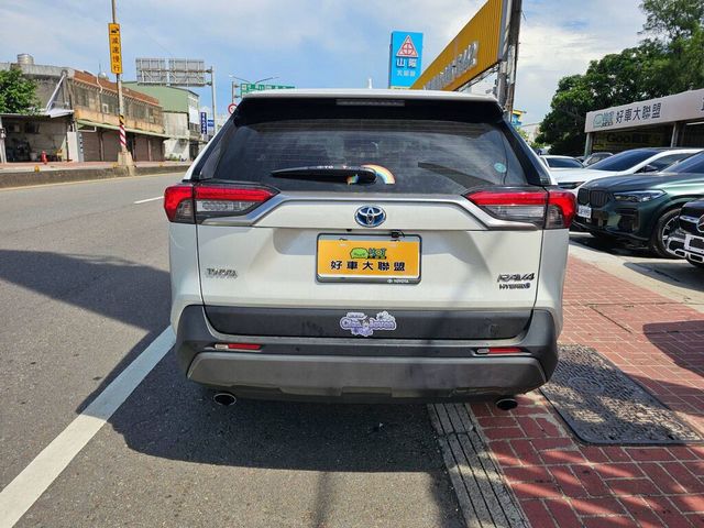 TOYOTA豐田 RAV4  第4張相片