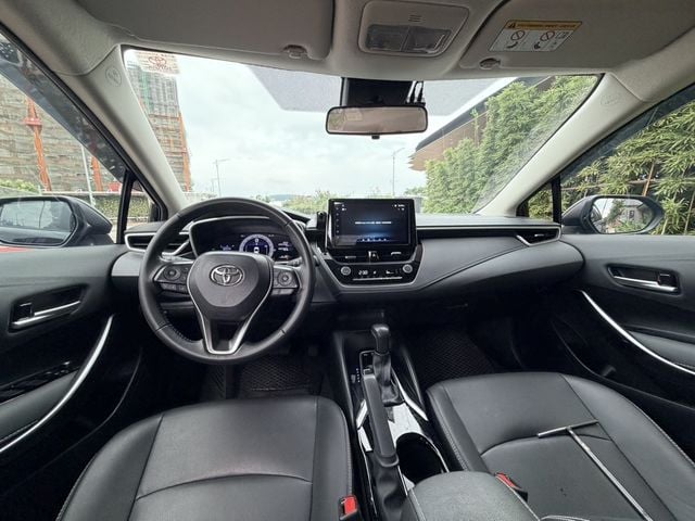 TOYOTA豐田 COROLLA ALTIS HYBRID  第7張相片