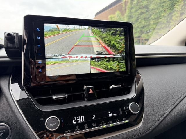 TOYOTA豐田 COROLLA ALTIS HYBRID  第9張相片