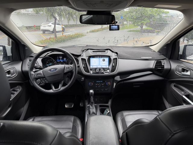 FORD福特 KUGA  第8張相片