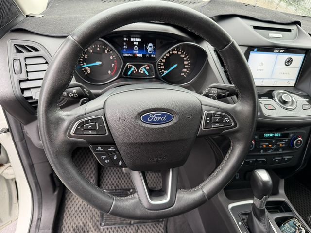 FORD福特 KUGA  第9張相片