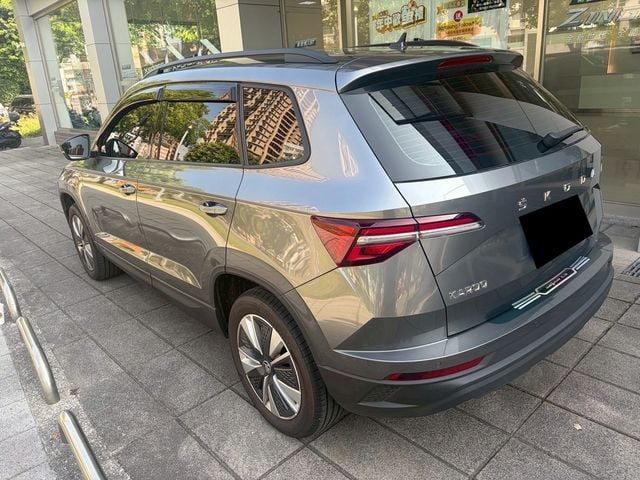 SKODA司科達 KAROQ  第2張相片