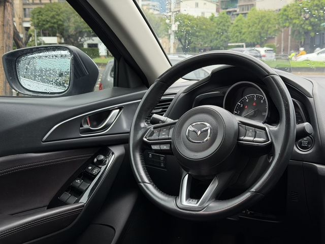 MAZDA馬自達 MAZDA 3  第5張相片