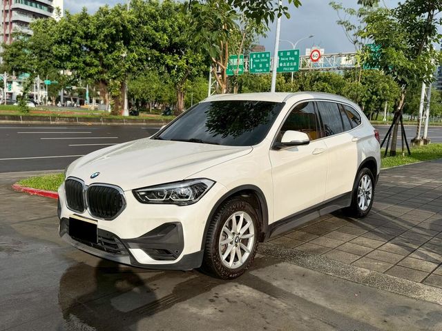 BMW寶馬 X1  第2張相片
