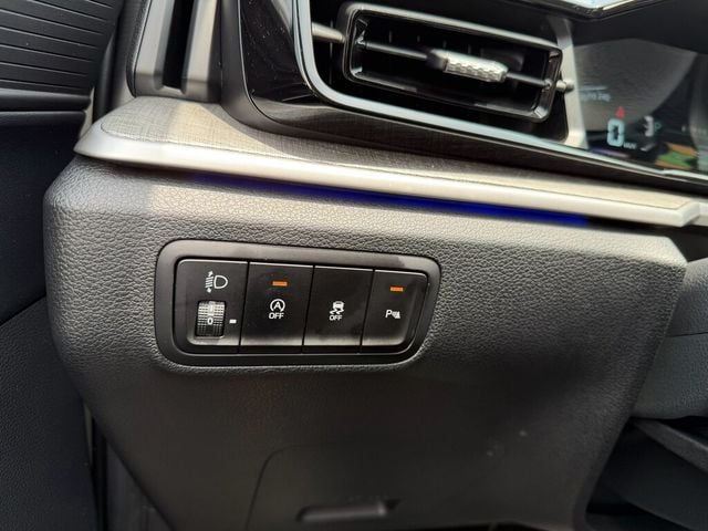 HYUNDAI現代 CUSTIN  第6張相片