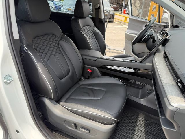 HYUNDAI現代 CUSTIN  第18張相片