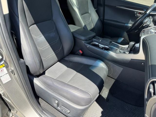 LEXUS凌志 NX300  第16張相片