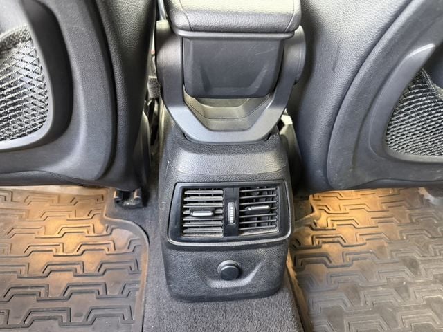 BMW寶馬 218I  第10張相片