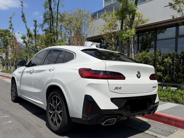 BMW寶馬 X4 XDRIVE30I  第4張相片