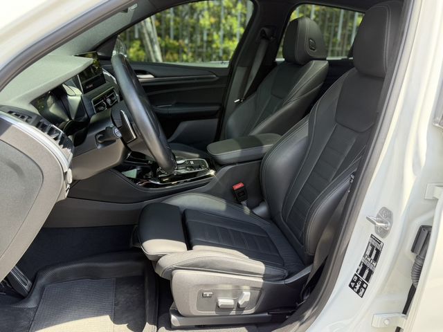 BMW寶馬 X4 XDRIVE30I  第5張相片