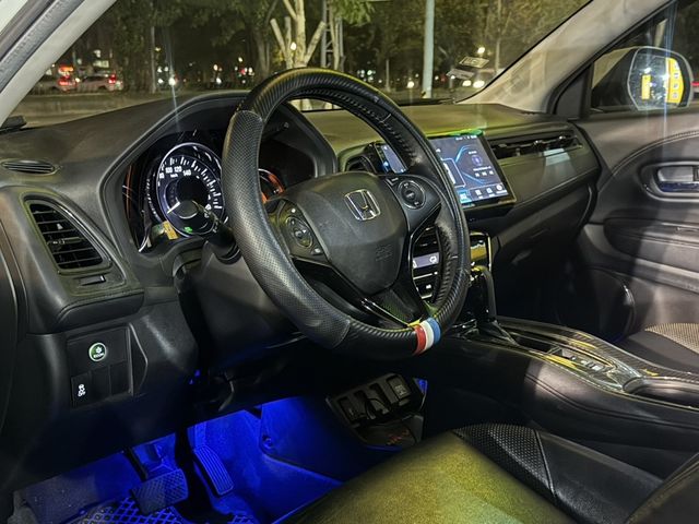 HONDA本田 HR-V  第7張相片