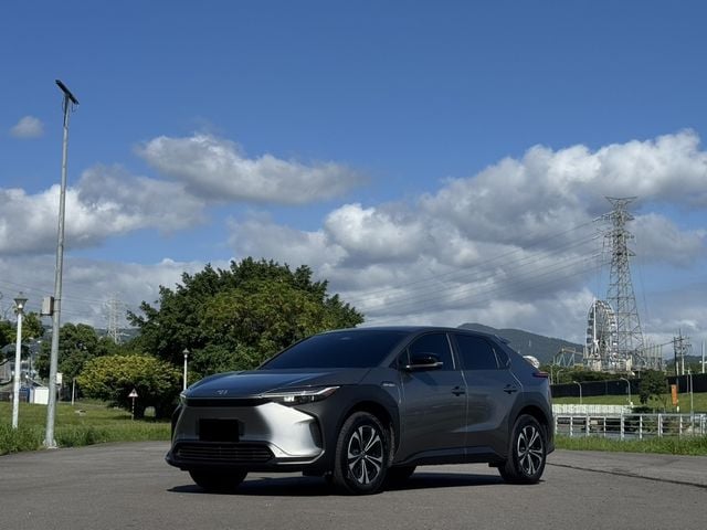 TOYOTA豐田 BZ4X  第1張相片