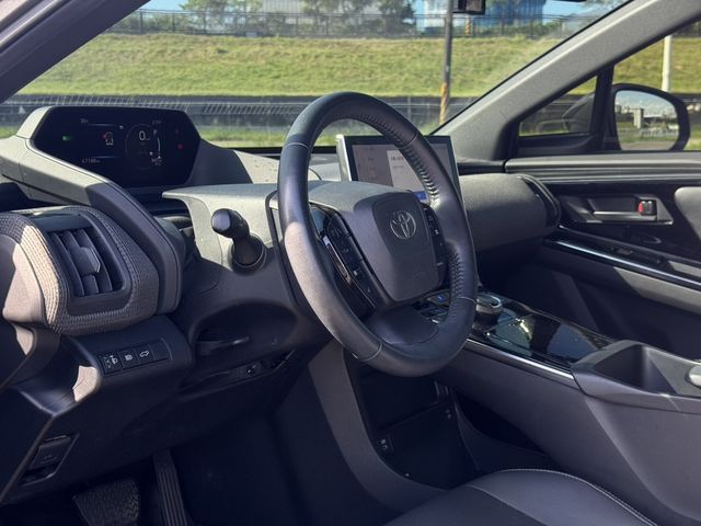 TOYOTA豐田 BZ4X  第7張相片