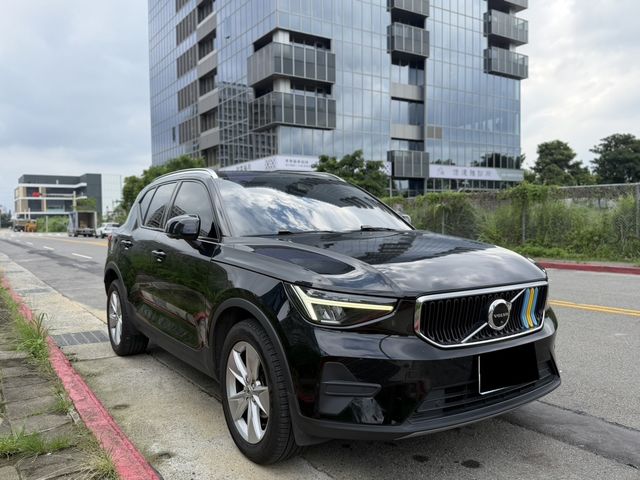VOLVO富豪 XC40  第2張相片
