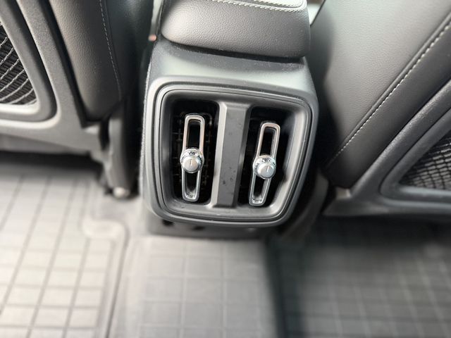 VOLVO富豪 XC40  第8張相片