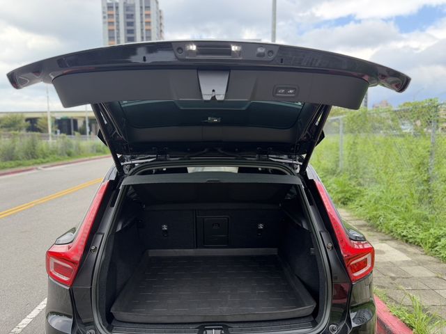 VOLVO富豪 XC40  第9張相片