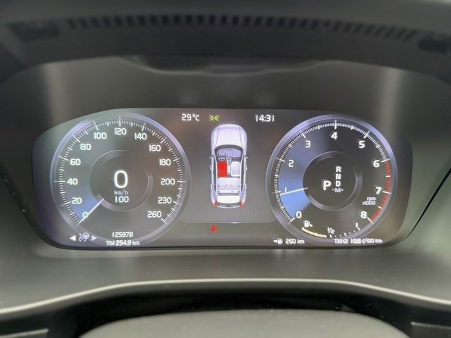 VOLVO富豪 XC40  第11張相片
