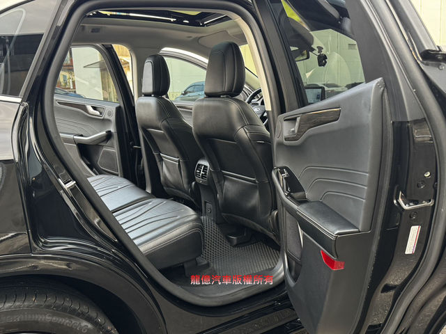 FORD福特 KUGA  第8張相片